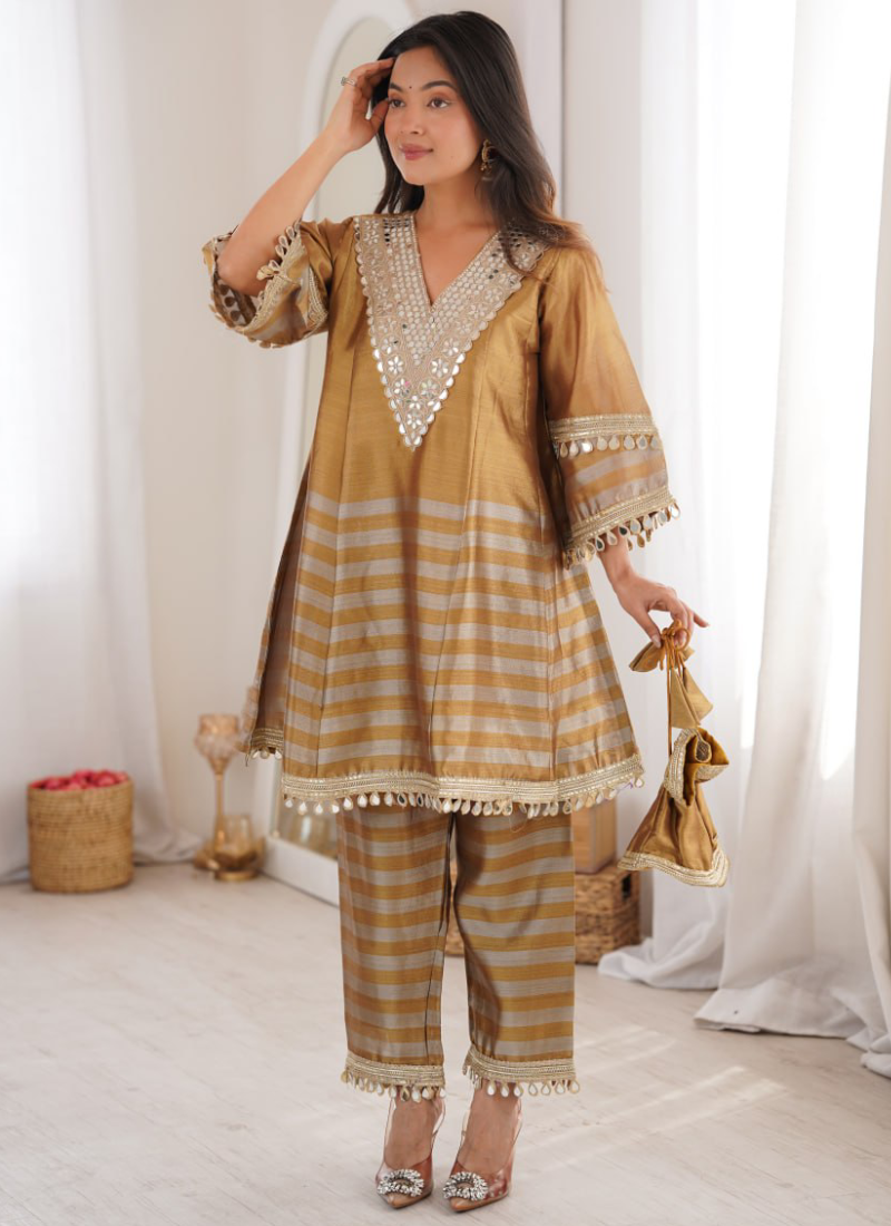 Real Mirror Work Two Shaded Kurta Set With Batwa Potli