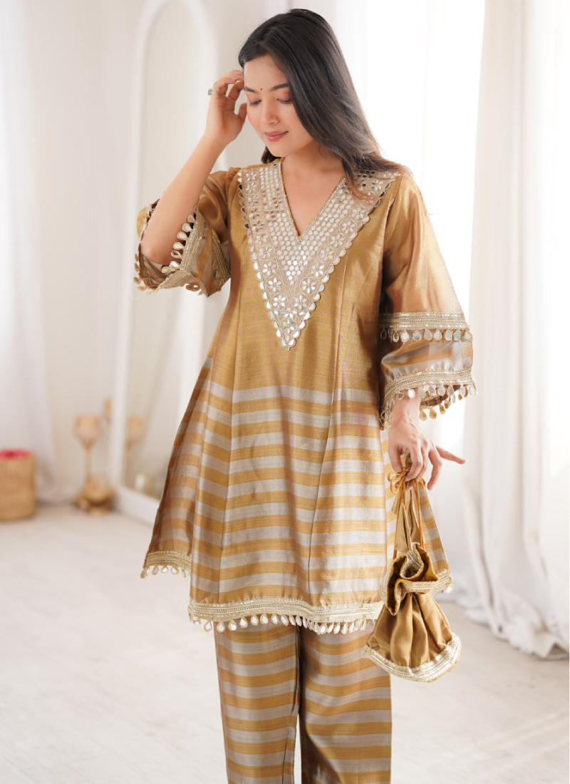 Real Mirror Work Two Shaded Kurta Set With Batwa Potli