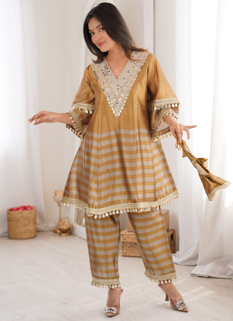 Real Mirror Work Two Shaded Kurta Set With Batwa Potli