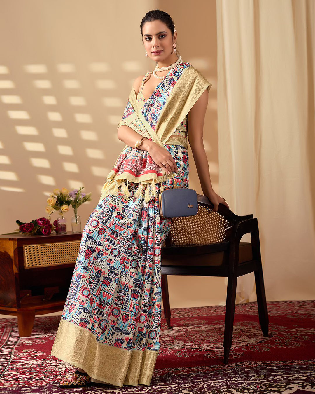 Exquisite Soft Lichi Silk Saree Enriched With Golden Zari Border