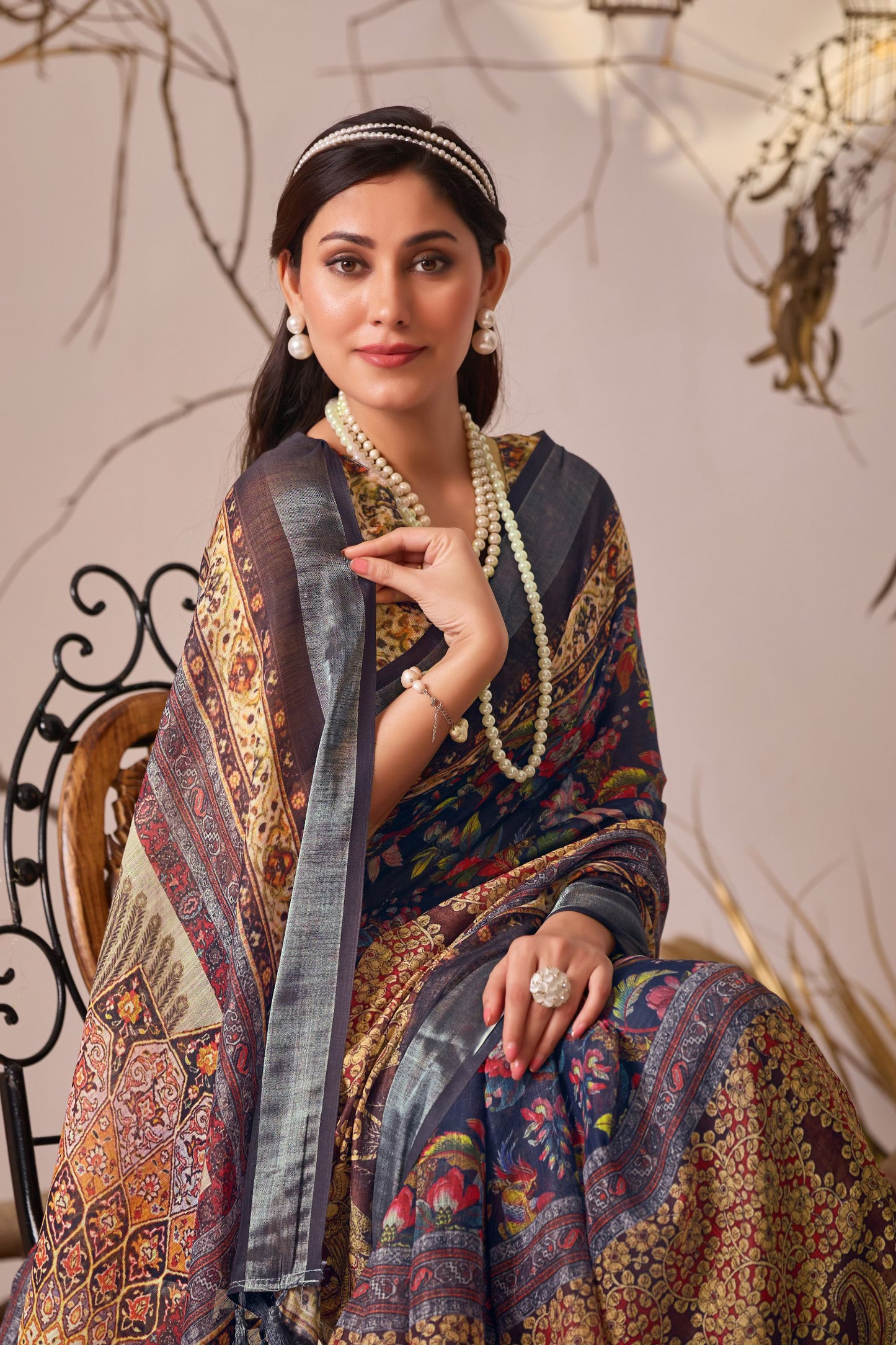 Elegant Royal Ethnic Patola Print Premium Linen Saree
