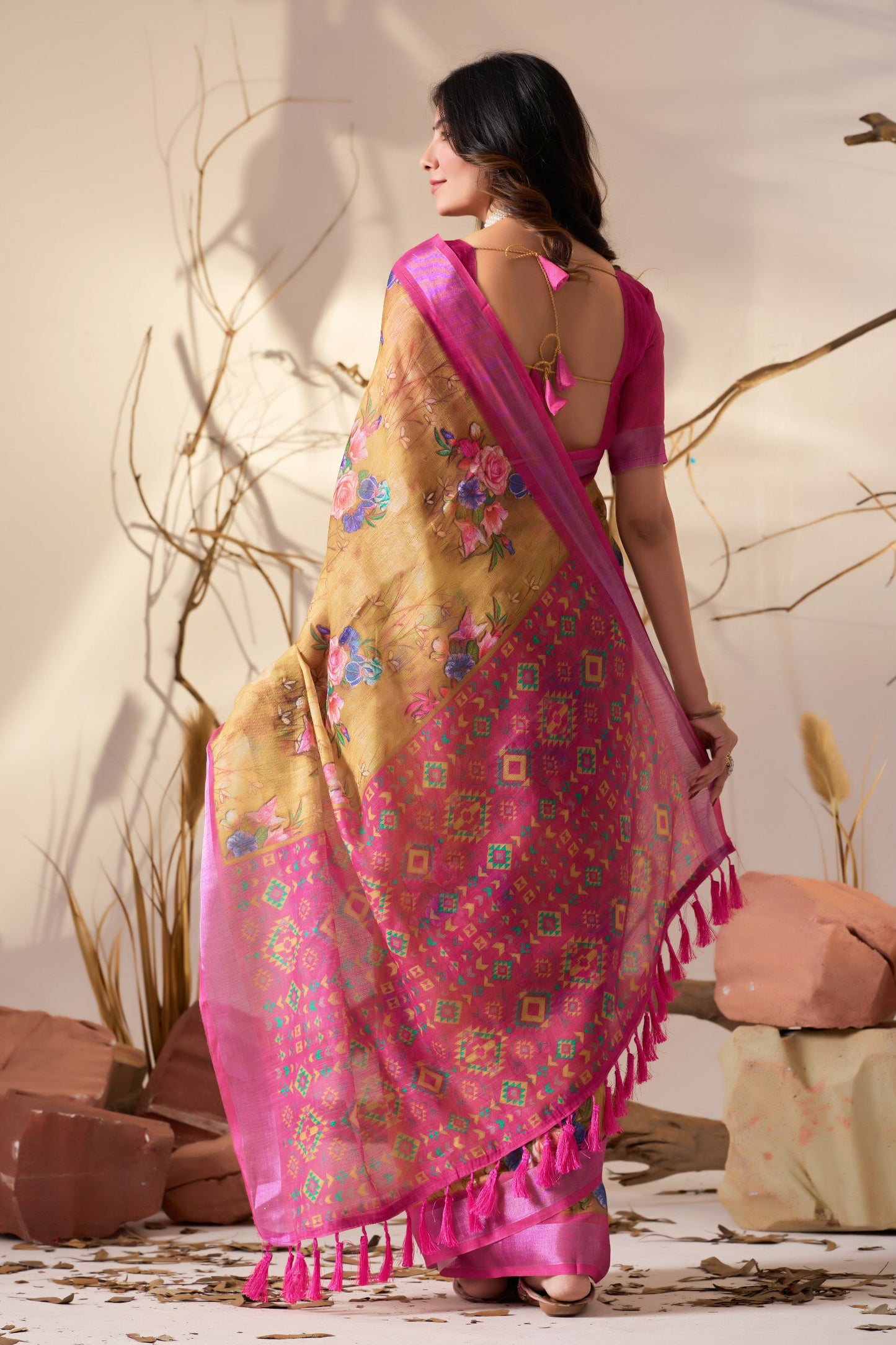 Graceful Digital Floral Print & Rich Patola Inspired Premium Linen Cotton Saree