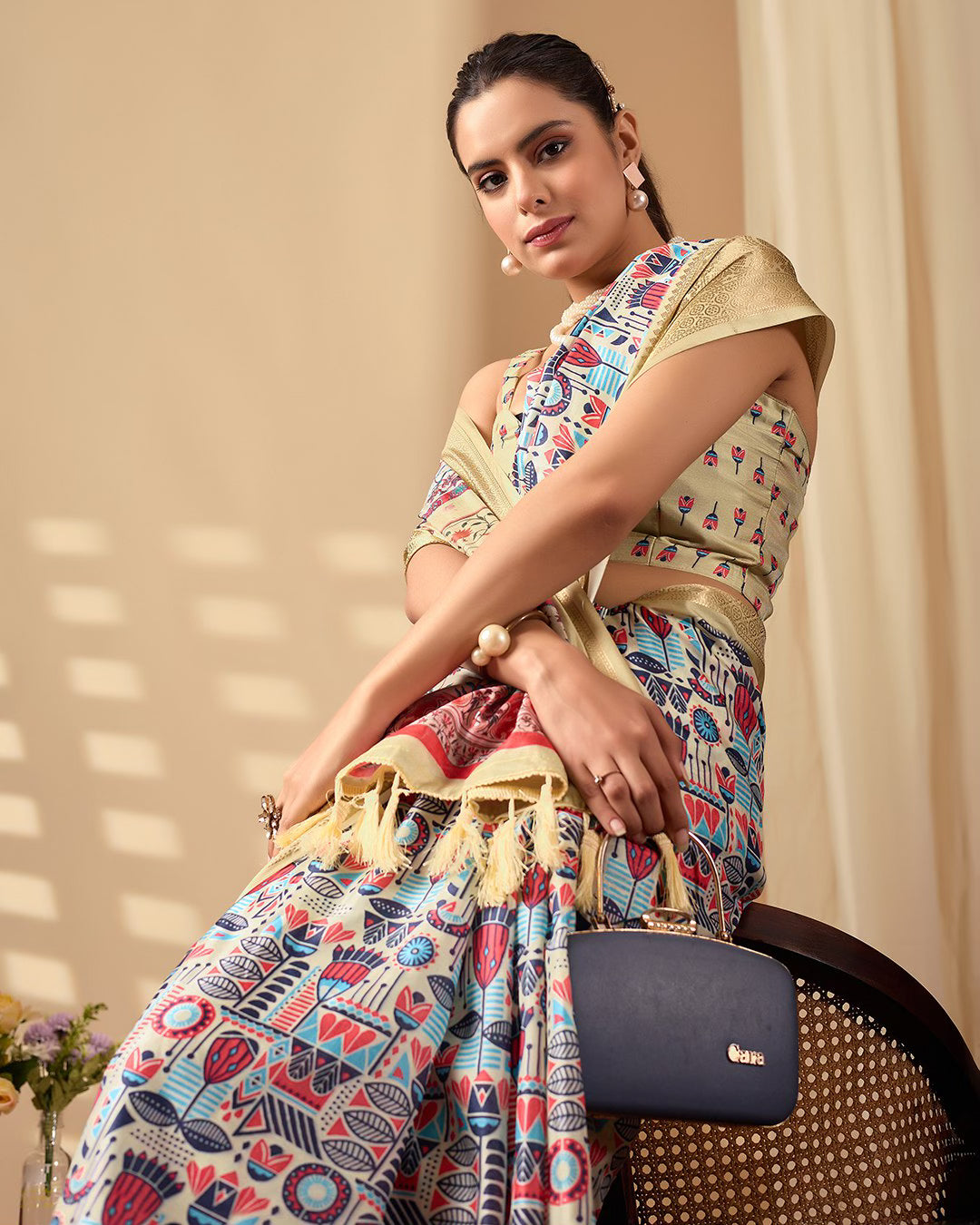 Exquisite Soft Lichi Silk Saree Enriched With Golden Zari Border