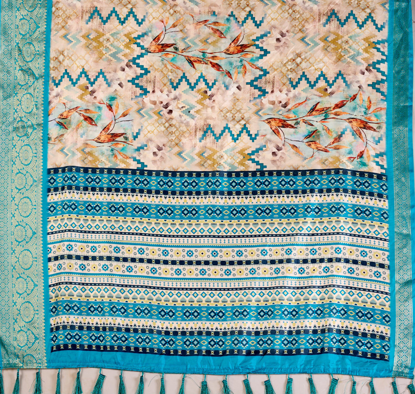 Rich Traditional Zari Woven Border Soft Lichi Silk Saree