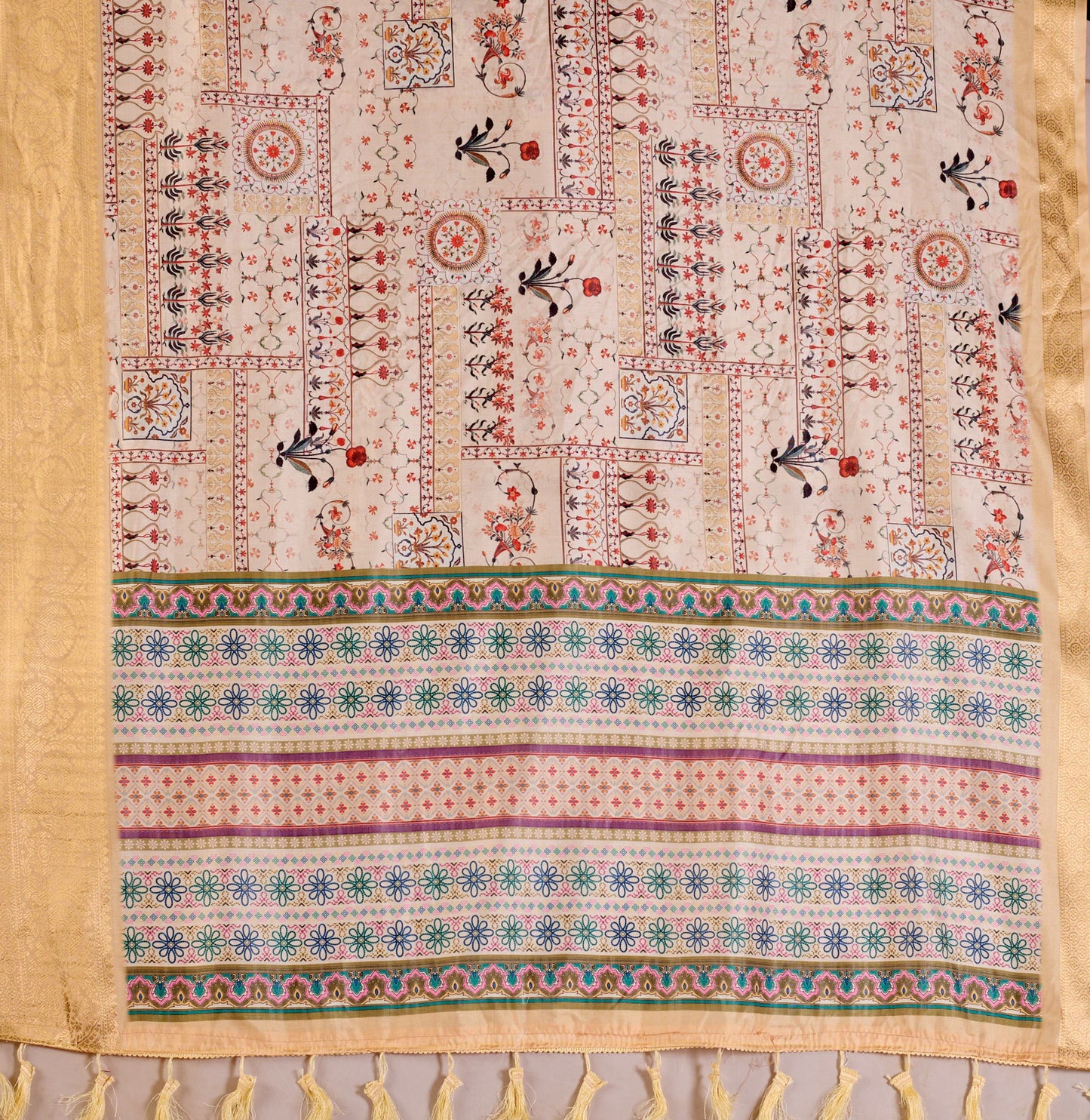 Graceful Soft Lichi Silk Saree With Golden Zari Woven Border