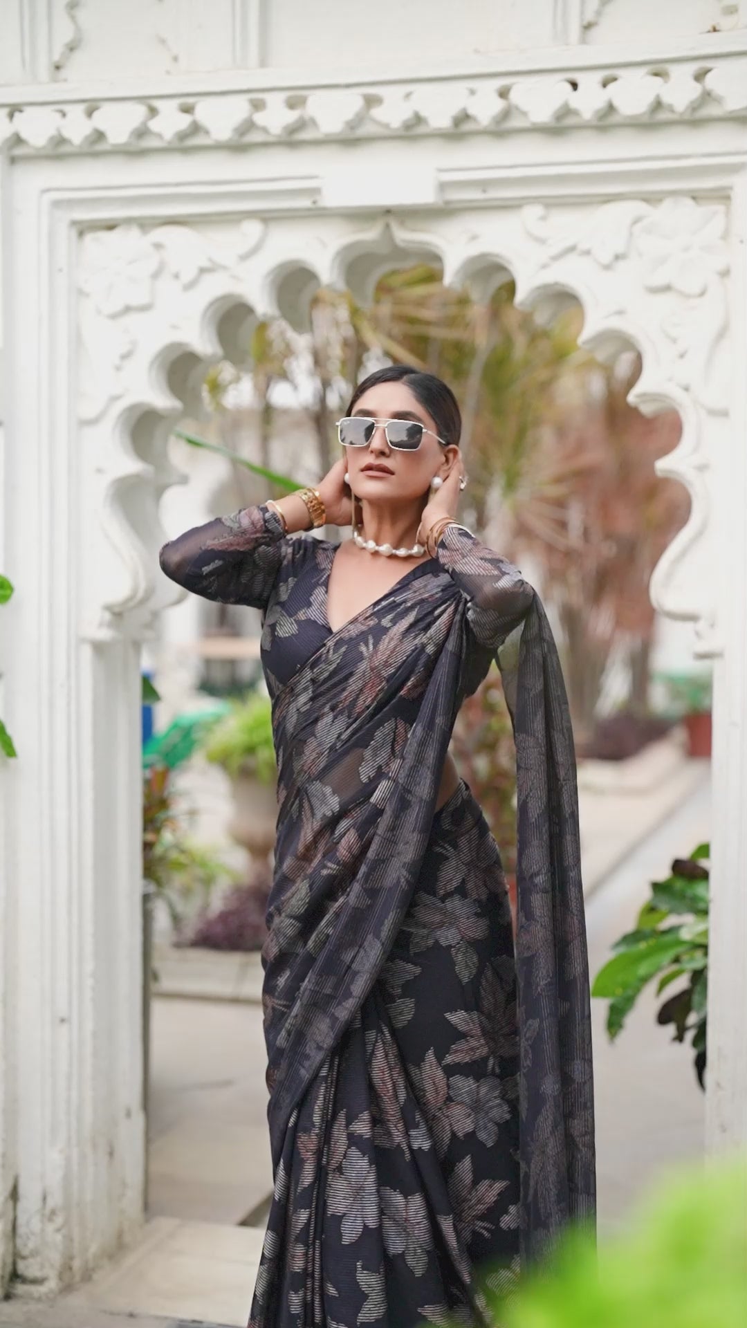 Floral Design Viscose Brasso Navy Blue Saree With Blouse