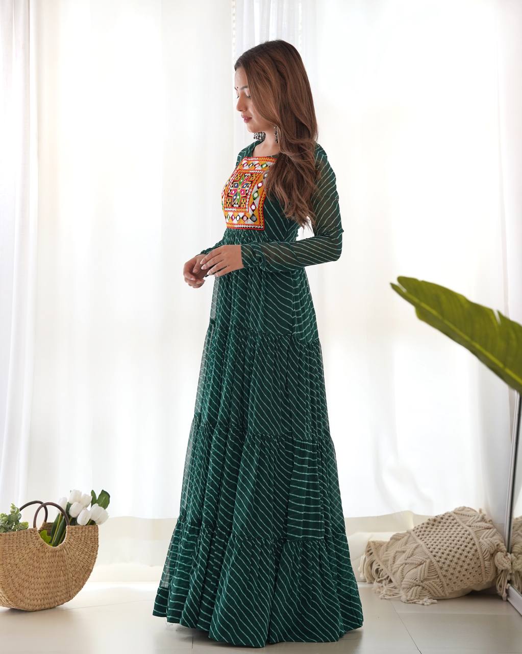 TIMELESS LAHERIYA ANARKALI – DESIGNER FULL FLAIR FOX GEORGETTE READY PIECE
