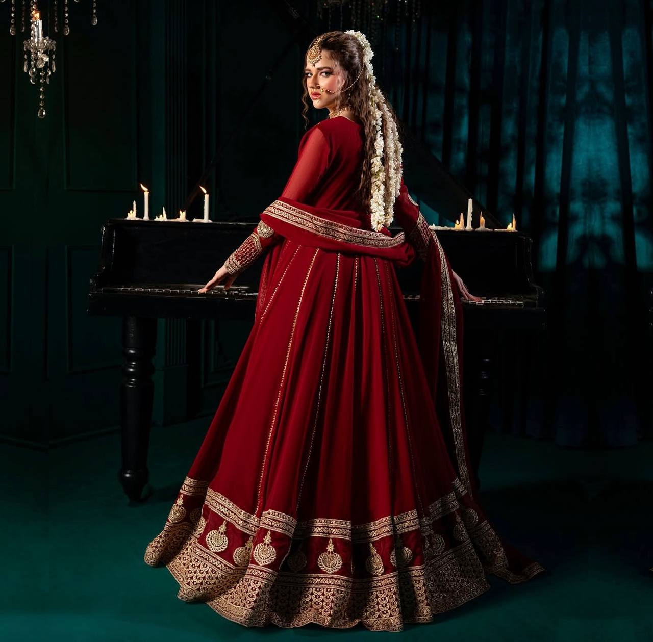 Launching New Designer Party Wear Look Heavy Fox Georgette Gwon Pent & Dupatta Set