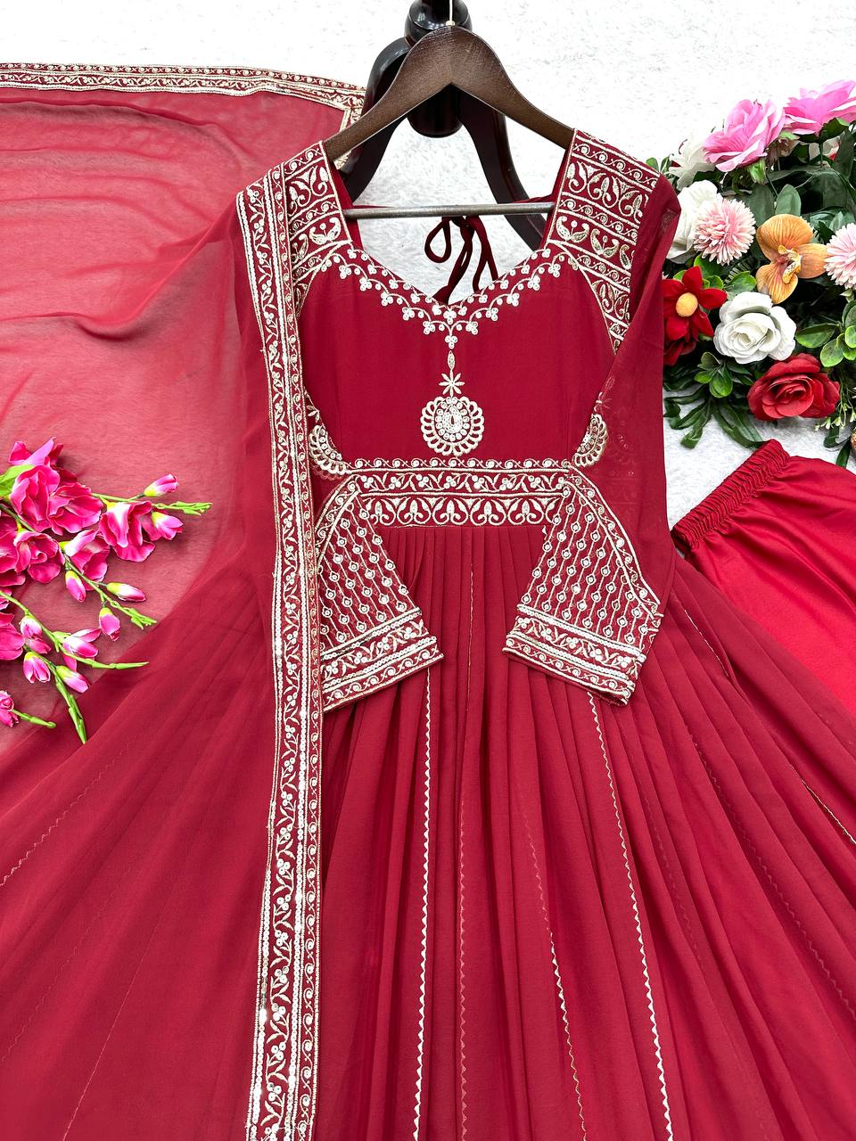 Launching New Designer Party Wear Look Heavy Fox Georgette Gwon Pent & Dupatta Set