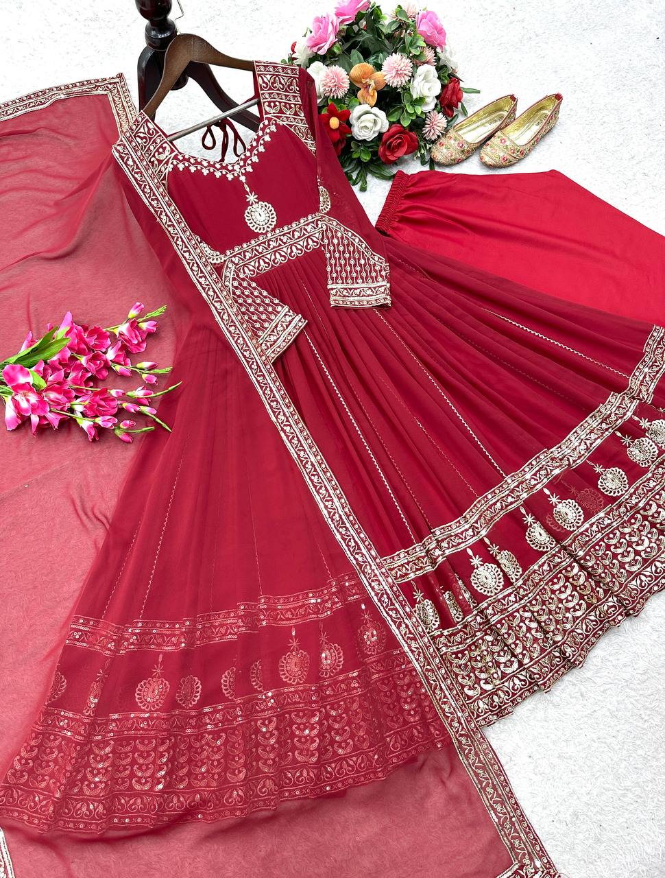 Launching New Designer Party Wear Look Heavy Fox Georgette Gwon Pent & Dupatta Set