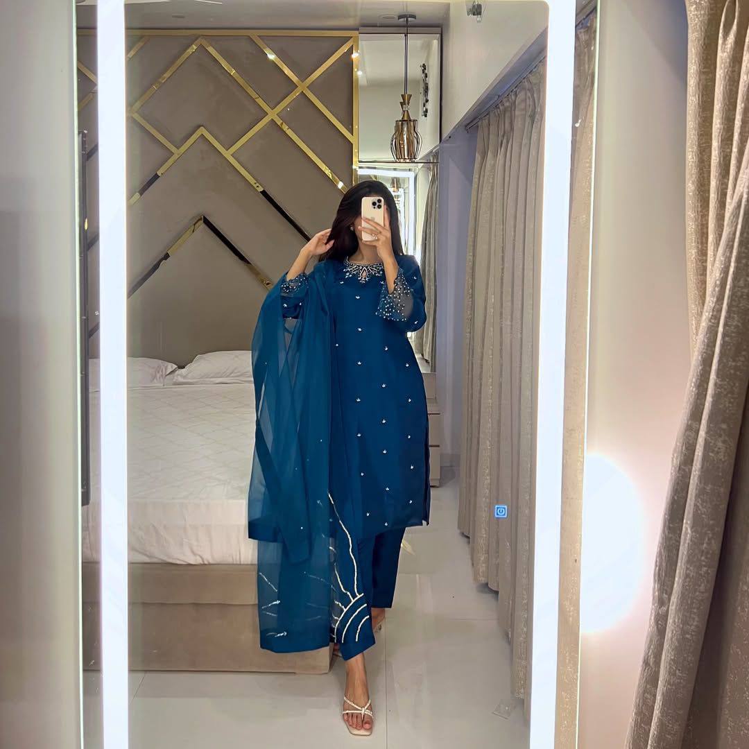 Designer Exclusive 3 Piece Suit Beads Work Kurti Pant Organza Dupatta