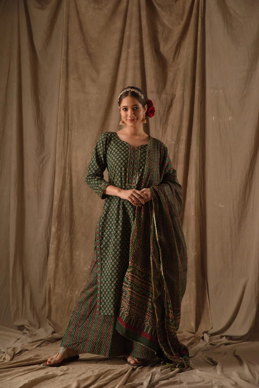 Green rayon slub printed anarkali pent dupatta set