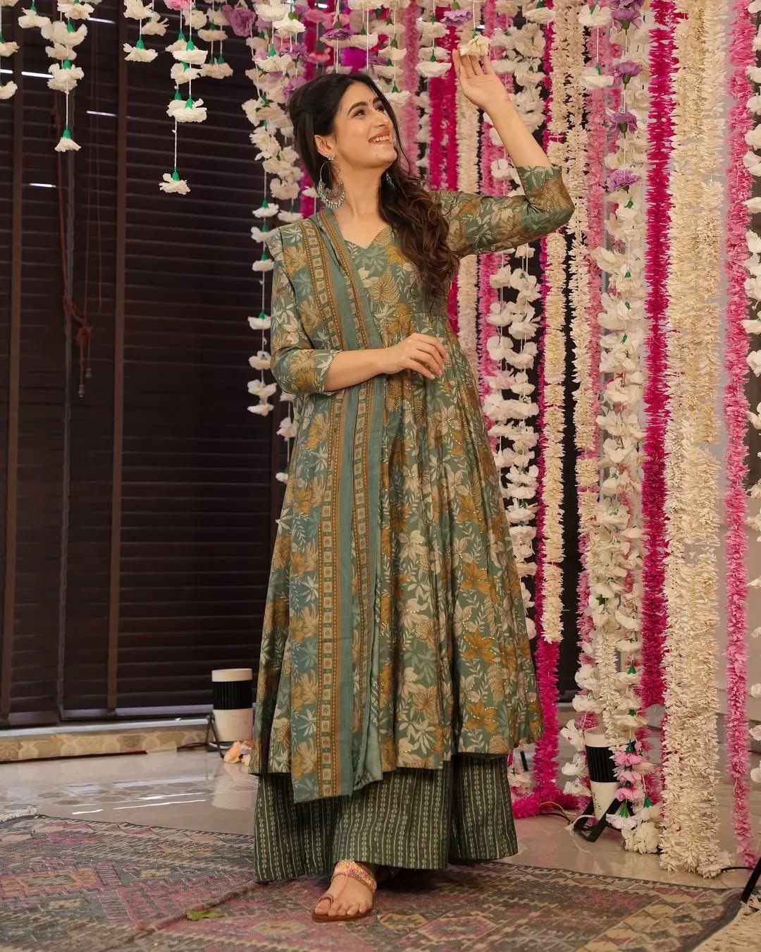 Multicolour rayon printed women’s anarkali pent dupatta set