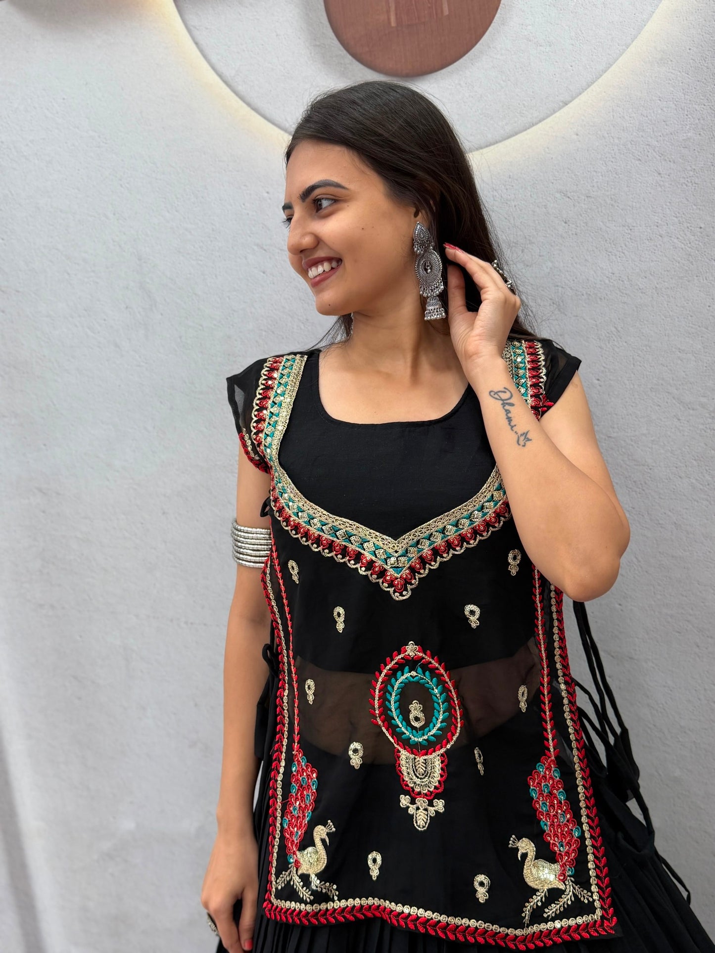 Navratri Lehenga Chaniya Choli With Beautifull With Nett Embroidred Jacket and choli