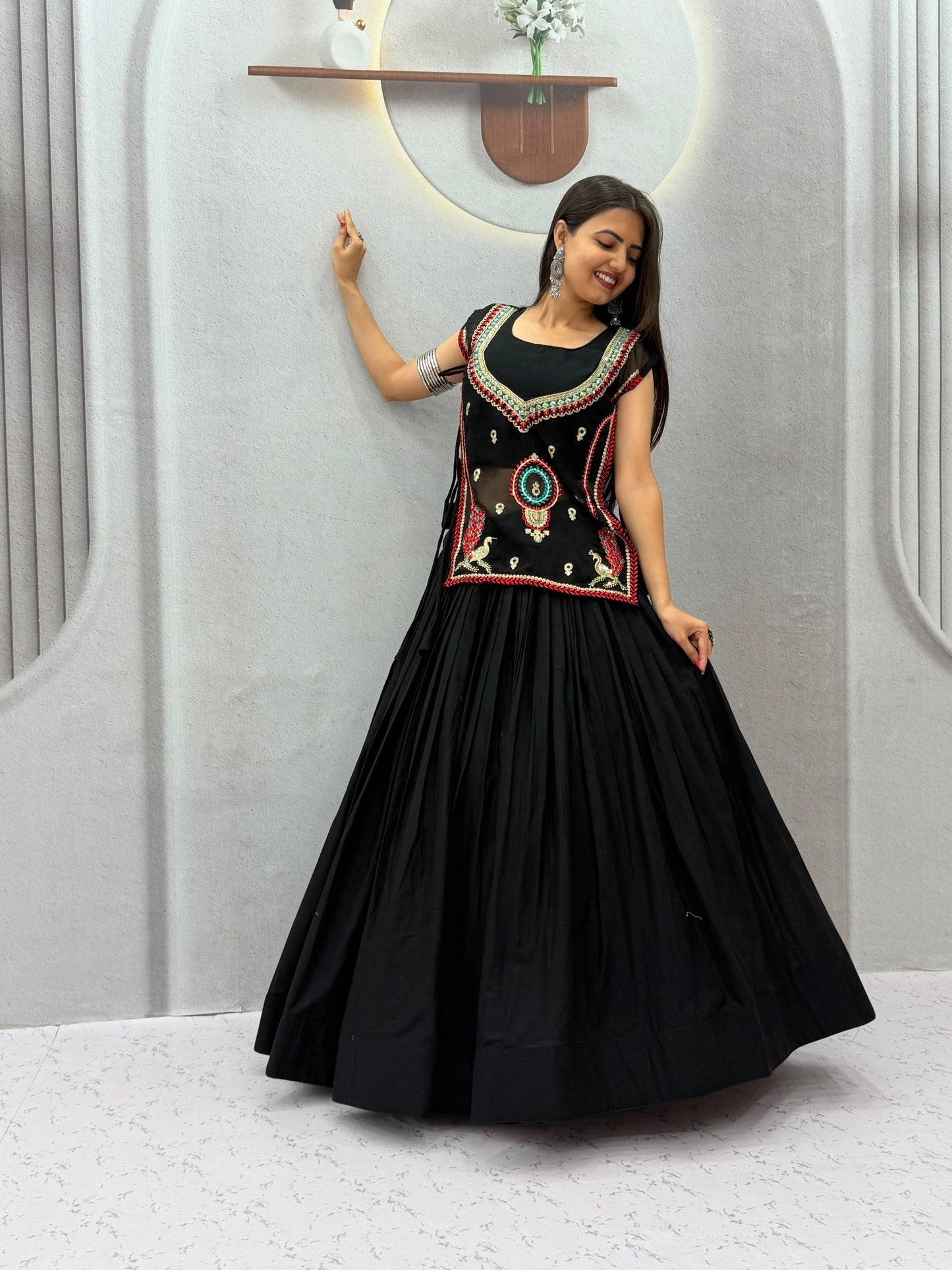 Navratri Lehenga Chaniya Choli With Beautifull With Nett Embroidred Jacket and choli