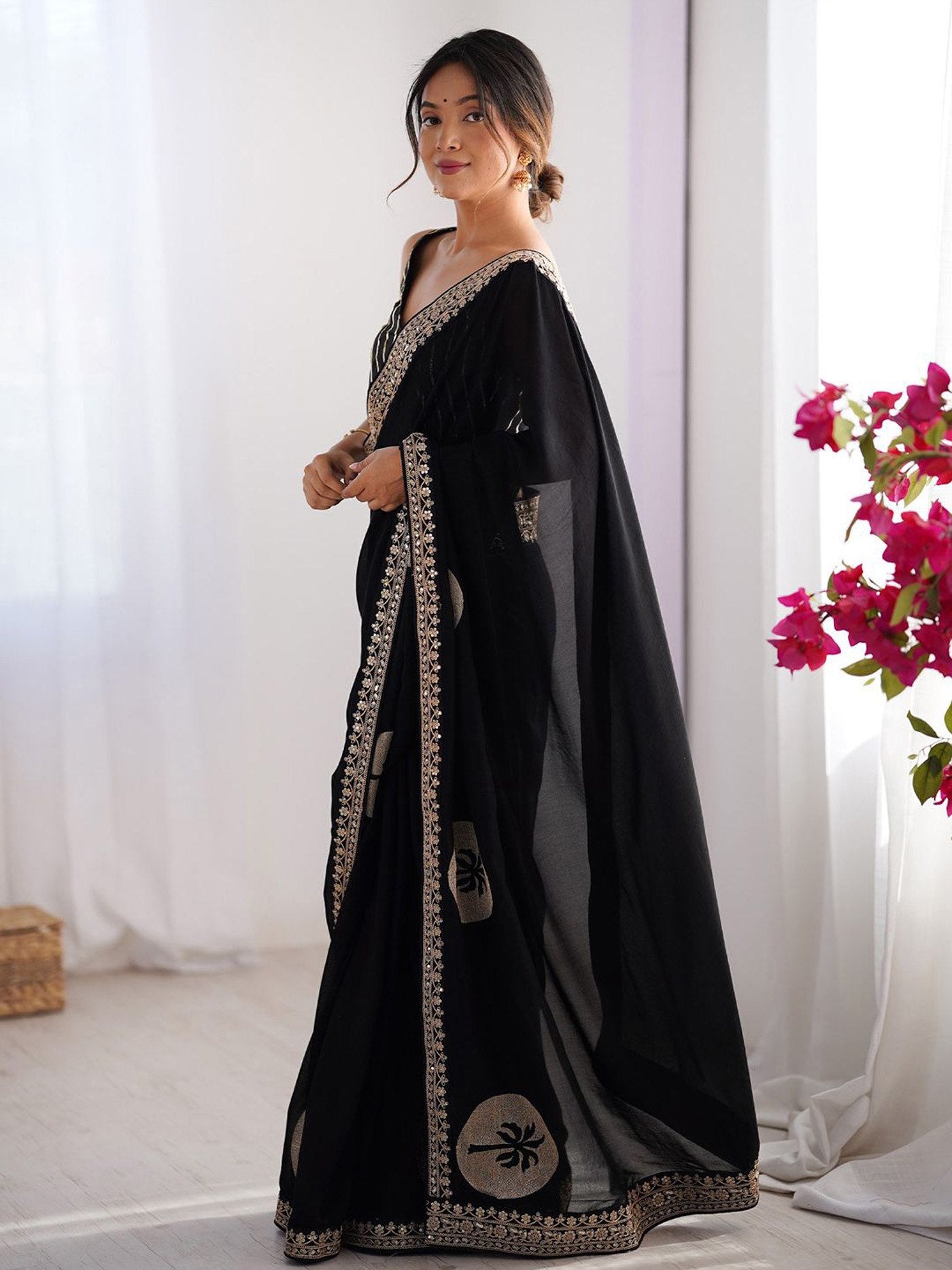 Black Silk Embelished Saree With Blouse Piece