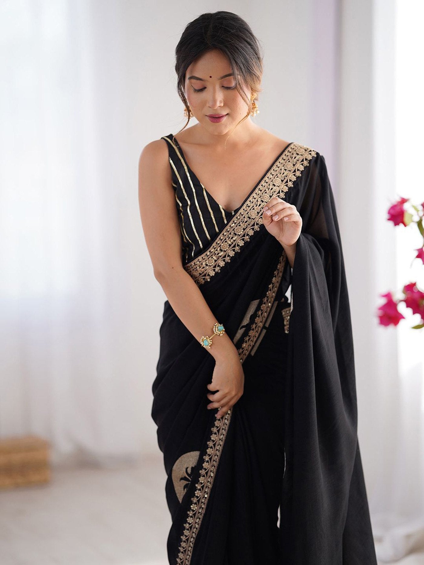 Black Silk Embelished Saree With Blouse Piece