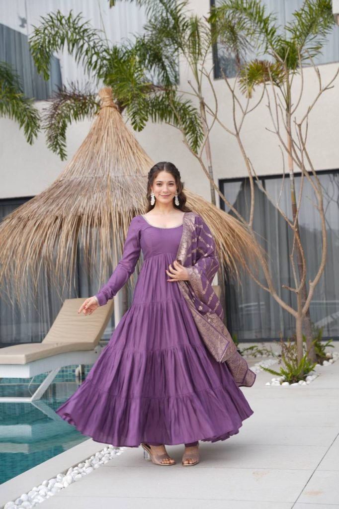 FULLY FLAIR KALI PATTERN AND CANVAS PATTA WITH DUPPTA SET,PENT READY TO WEAR