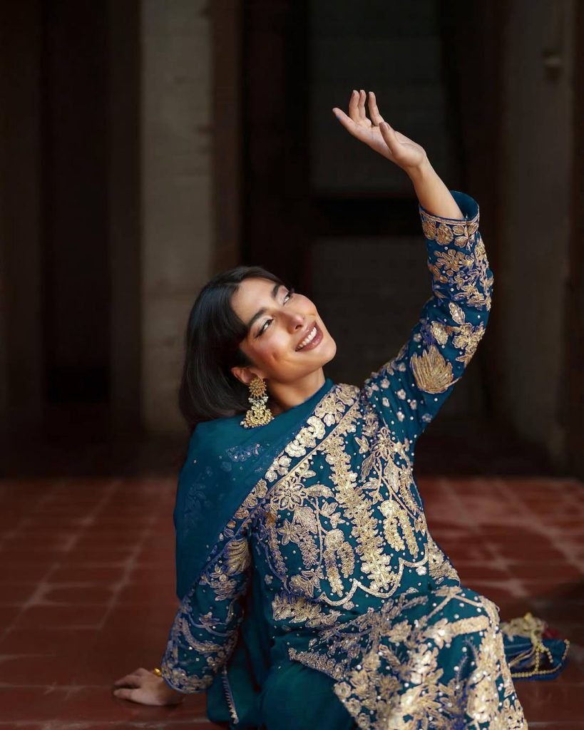 Blue faux georgette chain sequence work with moti work top-bottom and dupatta set