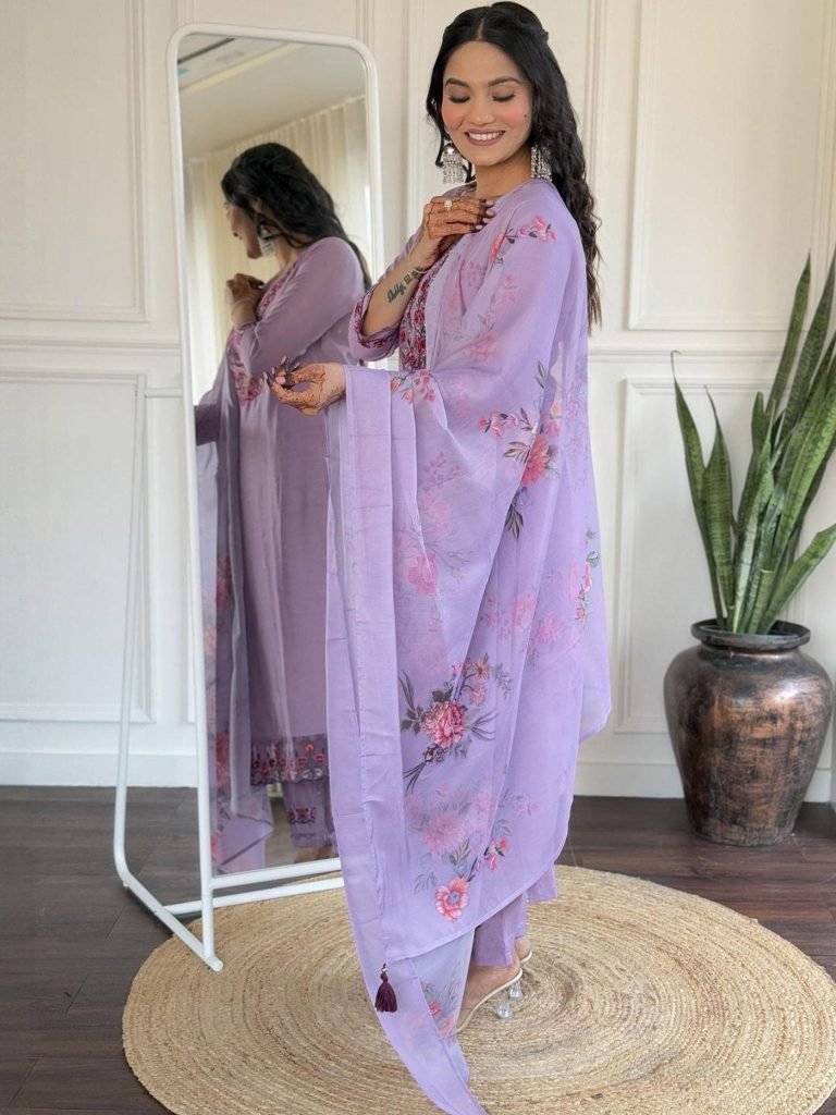 Lavender tesla embroidered women’s kurta pent dupatta set.