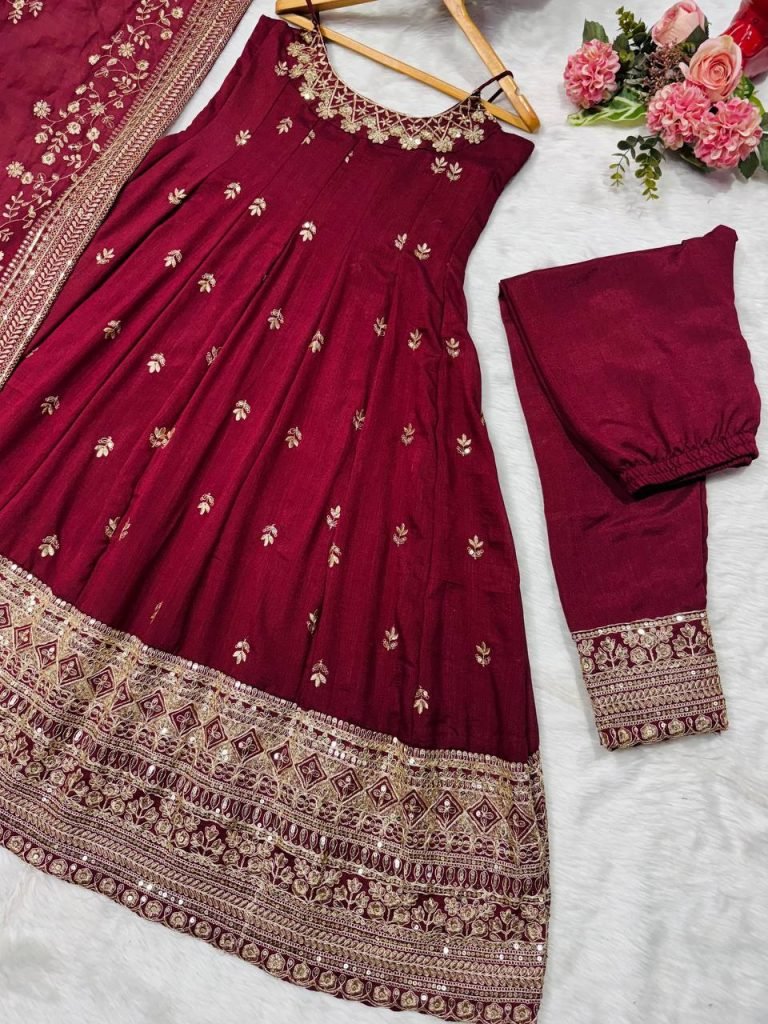 Noor Zari Anarkali Set