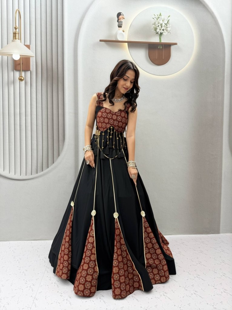 Royal Noir Bandhani Panelled Designer Gown