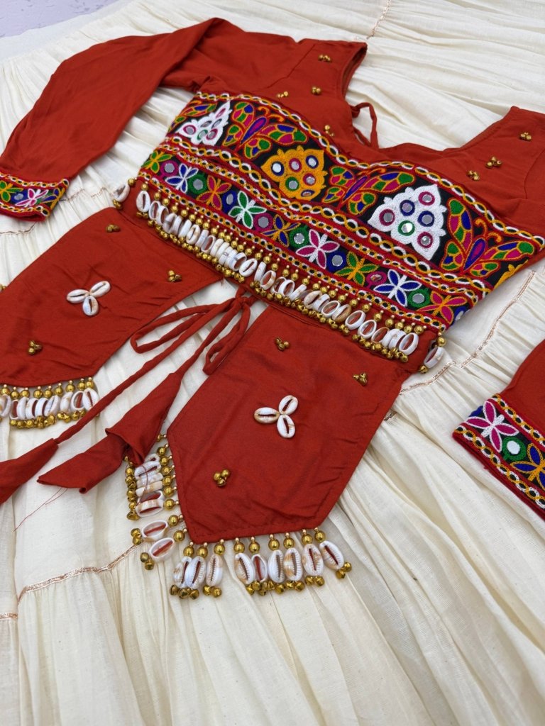 Royal Kutchi Mirror Work Designer Blouse Set