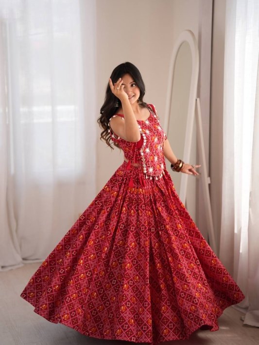 Rajwadi Red Bandhani Embellished Chaniya Choli – view 12