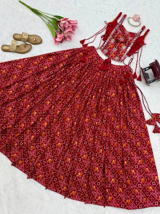 Rajwadi Red Bandhani Embellished Chaniya Choli – view 11