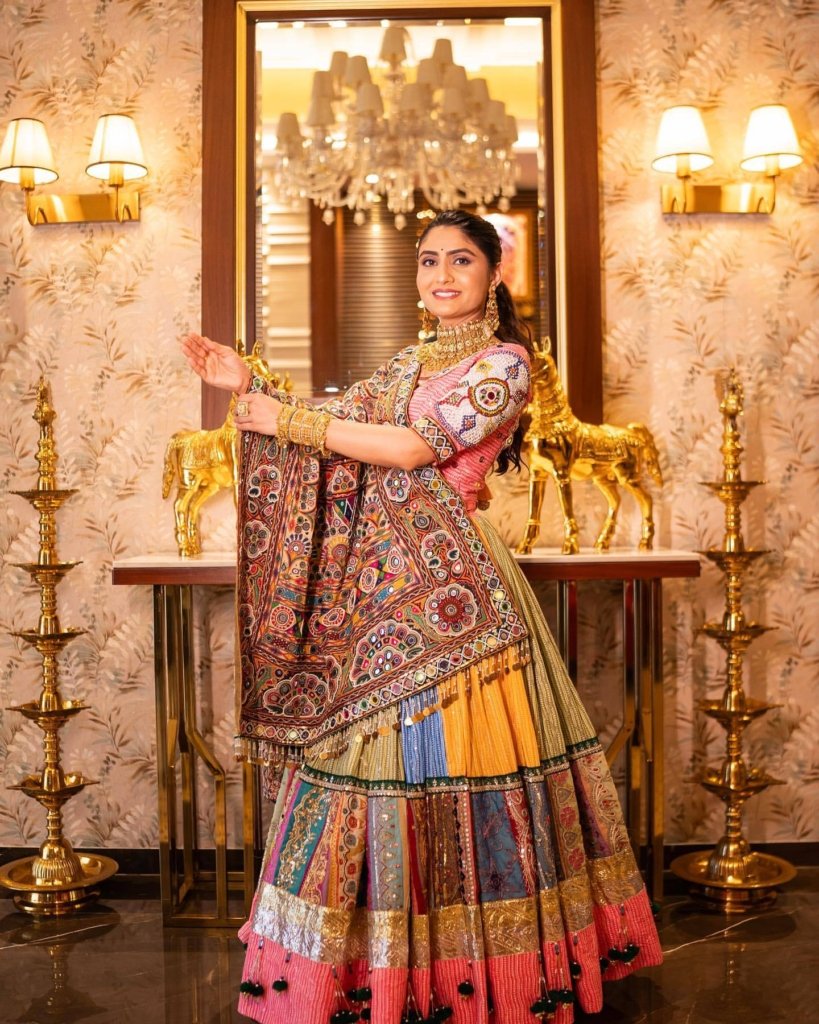 Navratri lengha choli Wearing by Geeta Rabari