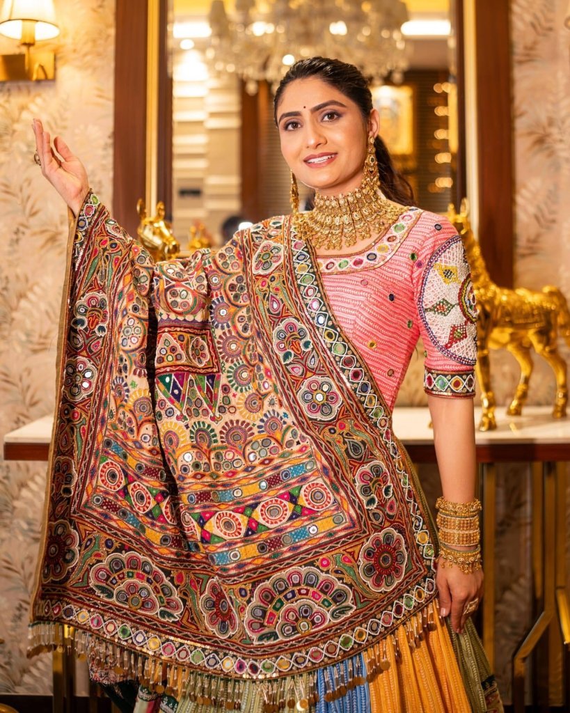 Navratri lengha choli Wearing by Geeta Rabari