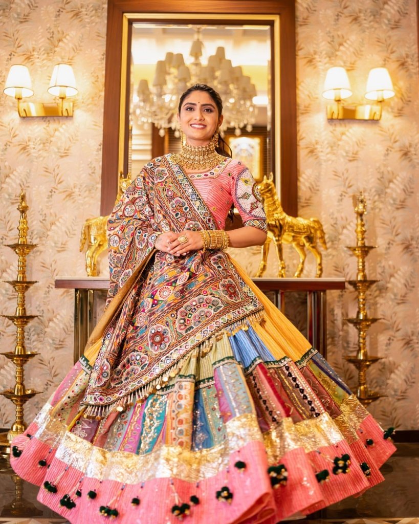 Navratri lengha choli Wearing by Geeta Rabari