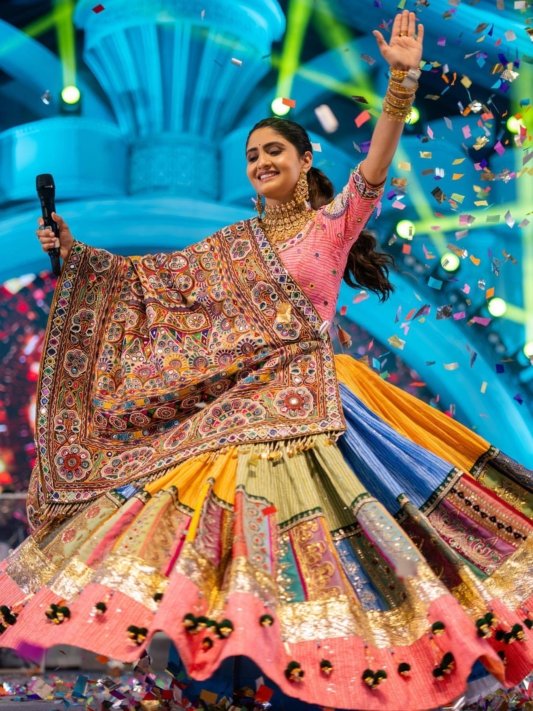 Navratri lengha choli Wearing by Geeta Rabari