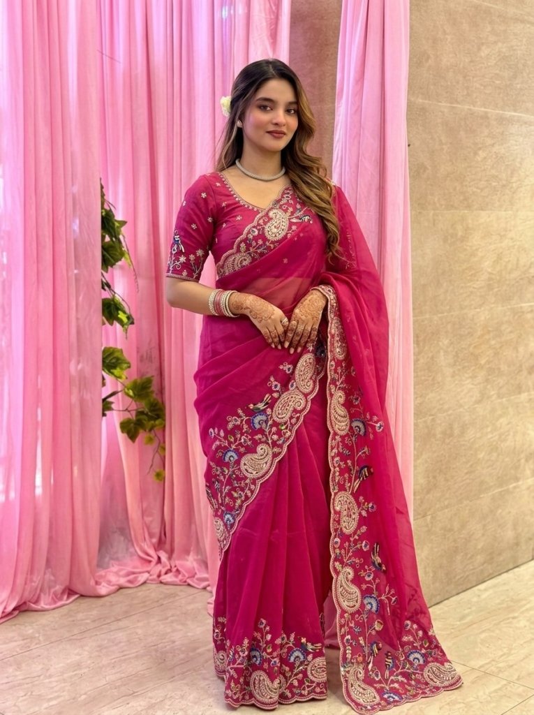 Vantara Styrle Premium Desgin Beautiful Saree