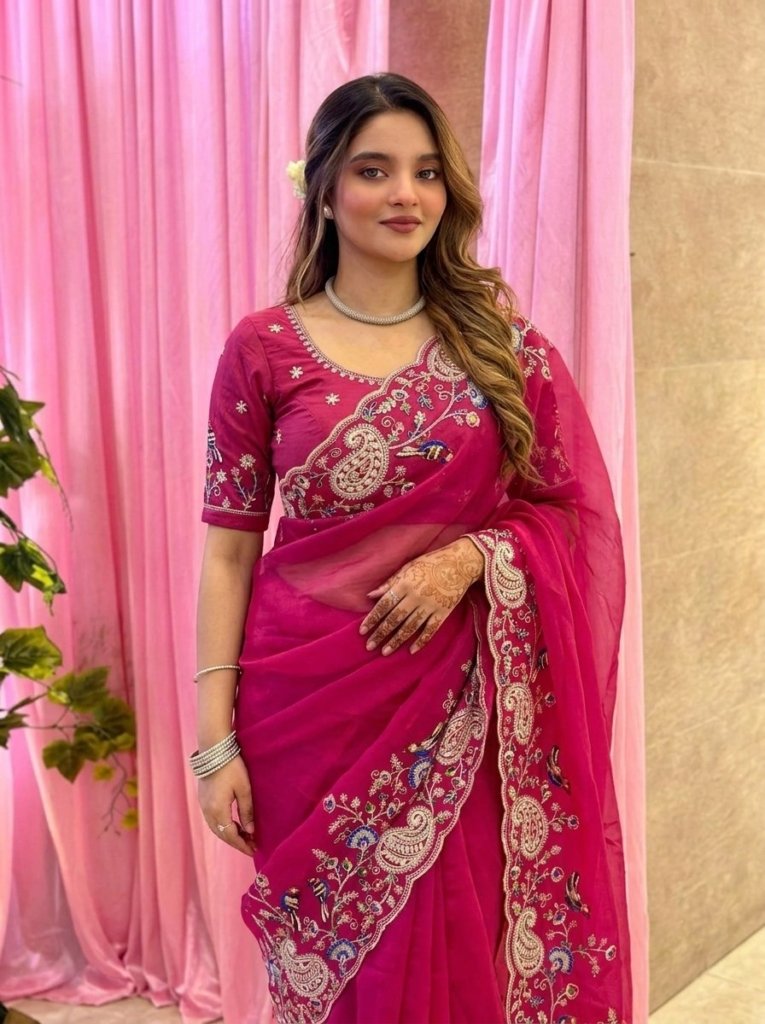 Vantara Styrle Premium Desgin Beautiful Saree