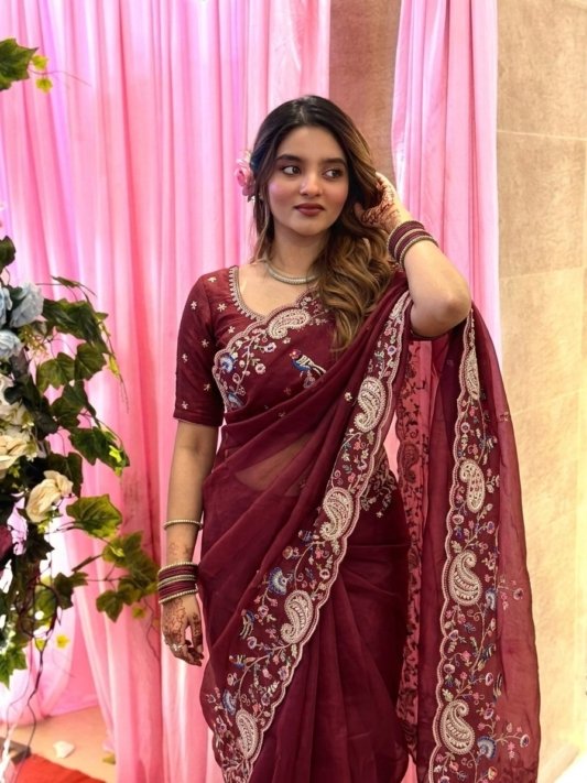Vantara Styrle Premium Desgin Beautiful Saree – view 8