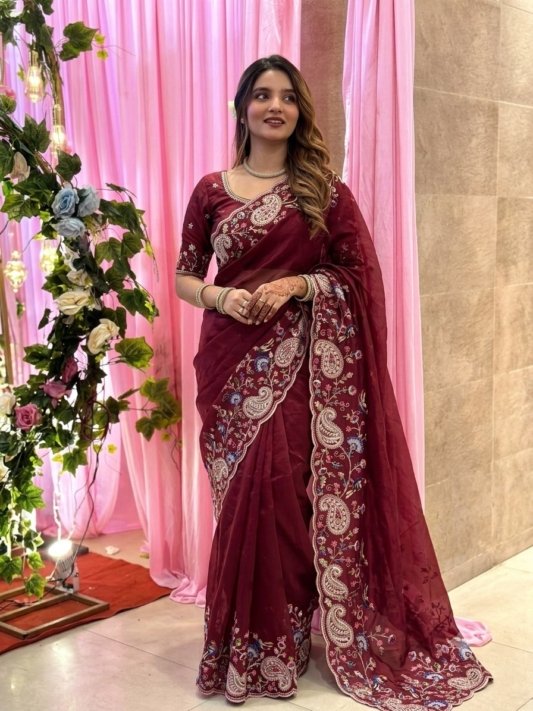 Vantara Styrle Premium Desgin Beautiful Saree
