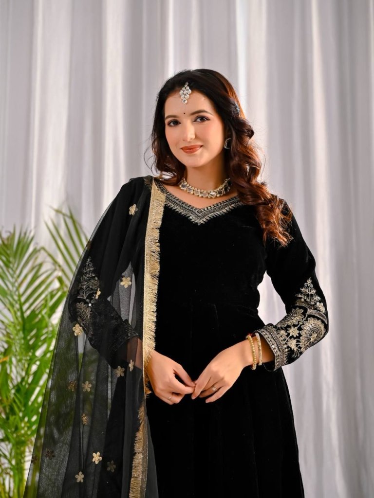 Black Gown with Sequence Big Border | Readymade Gown