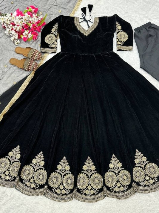 Black Gown with Sequence Big Border | Readymade Gown – view 8