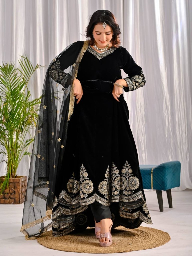 Black Gown with Sequence Big Border | Readymade Gown