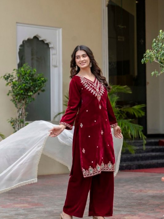 Divena Floral Embroidered Regular Zardozi Velvet Kurta with Trousers & Dupatta – view 11