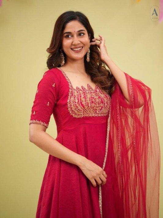 Premium Layered Gown with Dupatta – Wedding & Festive Collection 2026