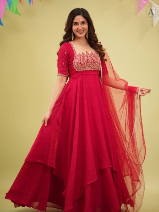 Premium Layered Gown with Dupatta – Wedding & Festive Collection 2026 – view 7